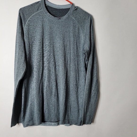lululemon athletica Other - Lululemon Athletica Long Sleeve Workout Shirt S
